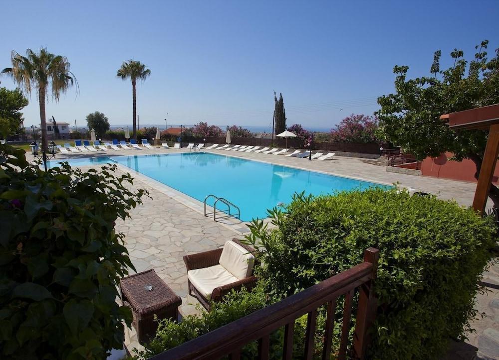 Episkopiana Hotel & Sport Resort Episkopi  外观 照片