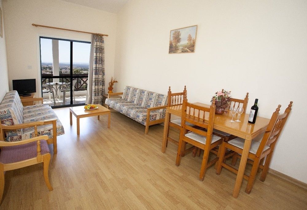 Episkopiana Hotel & Sport Resort Episkopi  外观 照片
